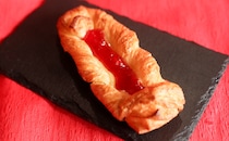 人気コラボ、再び。ローソン新商品『苺カスタードデニッシュ』を食べてみた