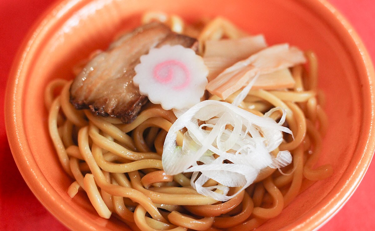 【530円】ファミマの王道『油そば』はリピ確のうまさだった