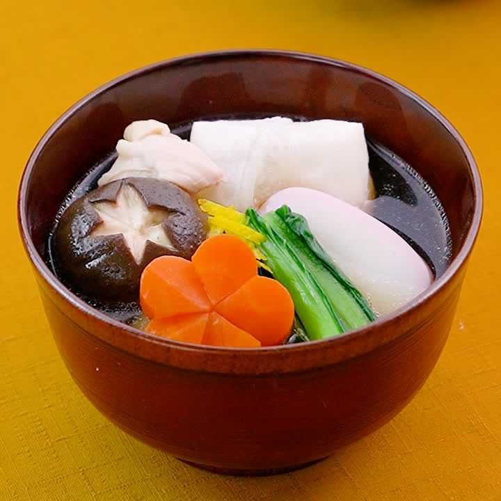 関東風！かつお出汁のお雑煮