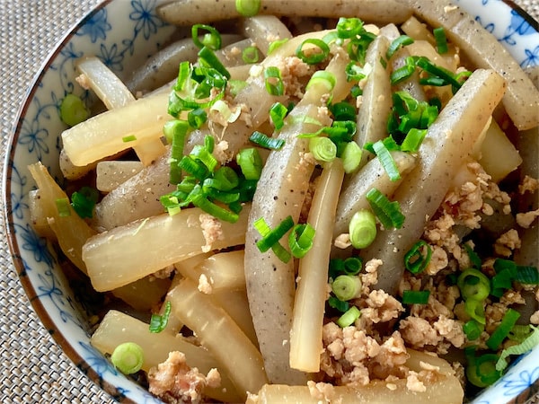 【ご飯の供】「鶏こんにゃくとぼりぼり大根」に挑戦！ふっくら鶏ひき肉に切り揃えた大根とこんにゃくの食感が楽しい♪