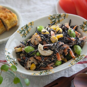 栄養満点な幼児食！給食をヒントにした「ひじきの五目マヨサラダ」