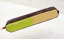 「2種類の味が楽しめる」「当たりだった」セブンで発見したアイスが激うま