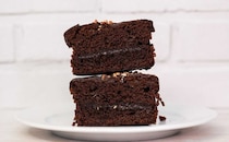 「セブンにしては安い」「めっちゃ美味い」【セブン-イレブン】の黒い塊が本当においしい