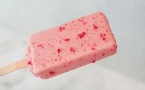 【人気商品】セブン、ピンク色のアイスバーが復活