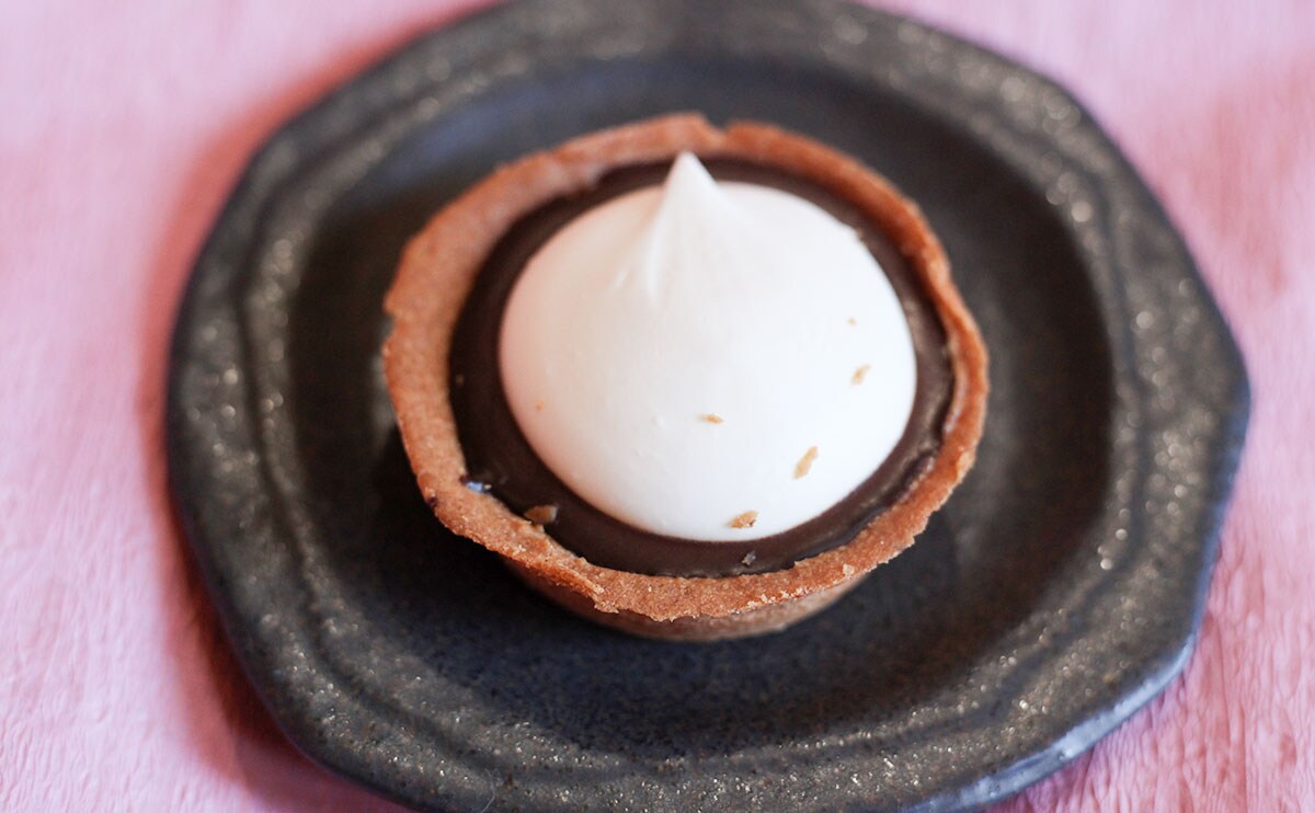 「200円でいいの？」「本当においしい」ローソンの『ショコラタルト』を食べてみた