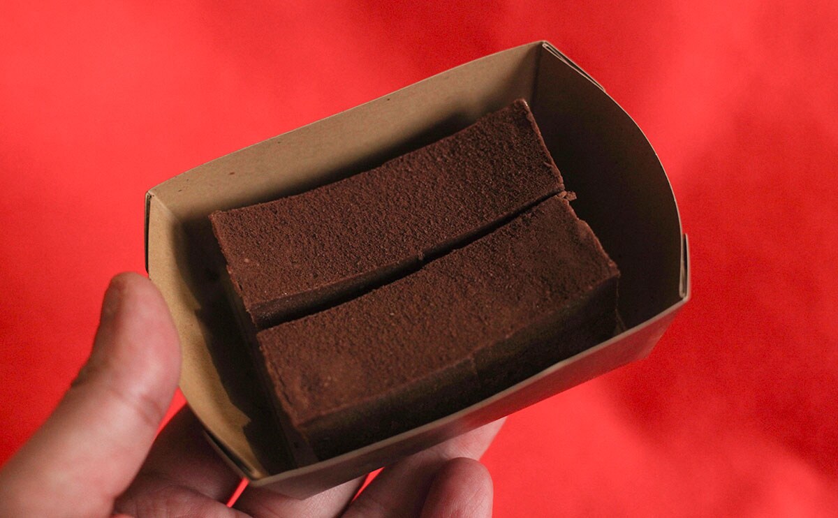 「半端ない濃厚さ」冷凍とは思えないローソンの本格派スイーツ