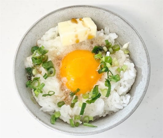 え、推し活前に食べるべき「卵かけご飯」だって⁉どゆこと⁉バタぽんの爽やかコク旨なTKGに挑戦だ！