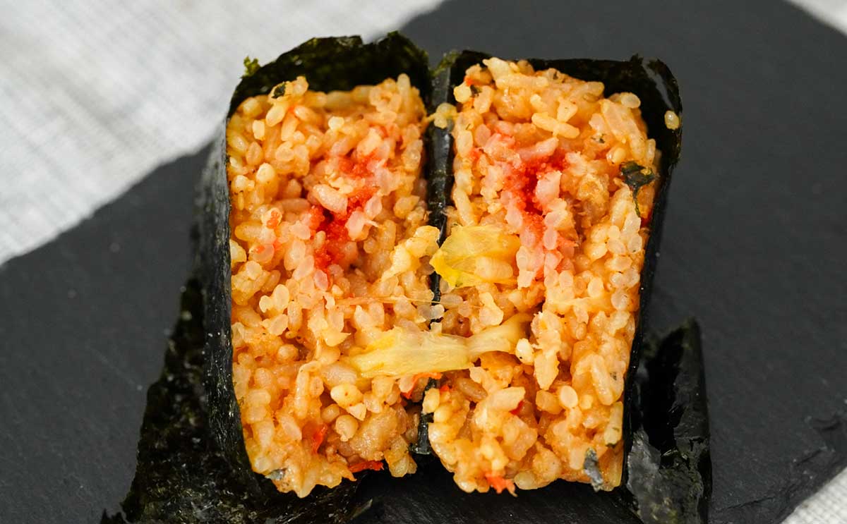 「迷わず買った」【セブン】新作おにぎりが最高にうまい