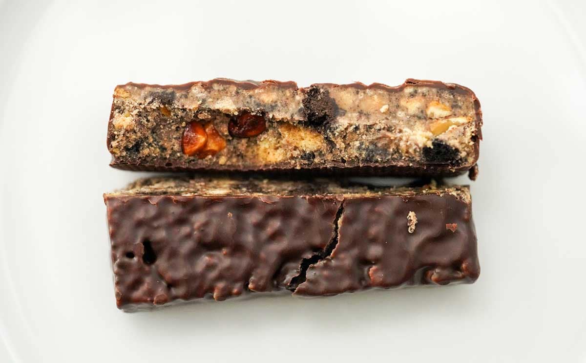 「魅力的すぎる」「毎日食ってる」新発売の【ブラックサンダー】が激うま