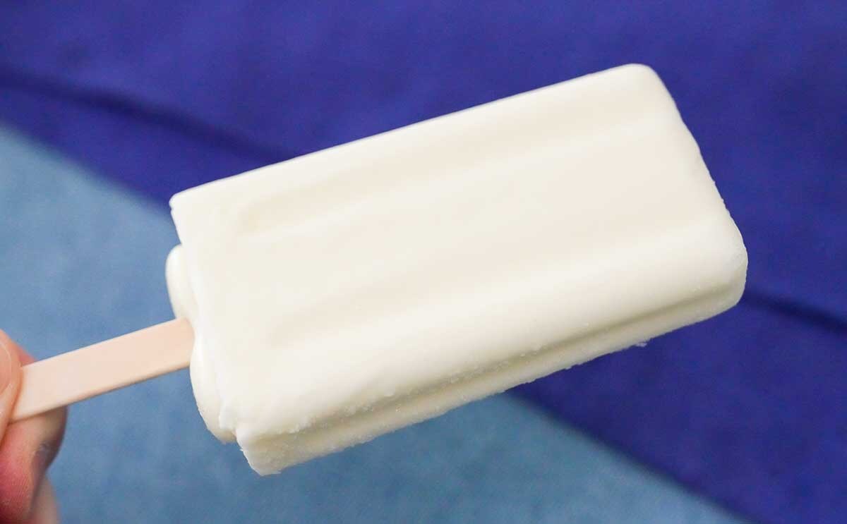 【セブンで発見】真っ白アイスが「おいしい」と話題に