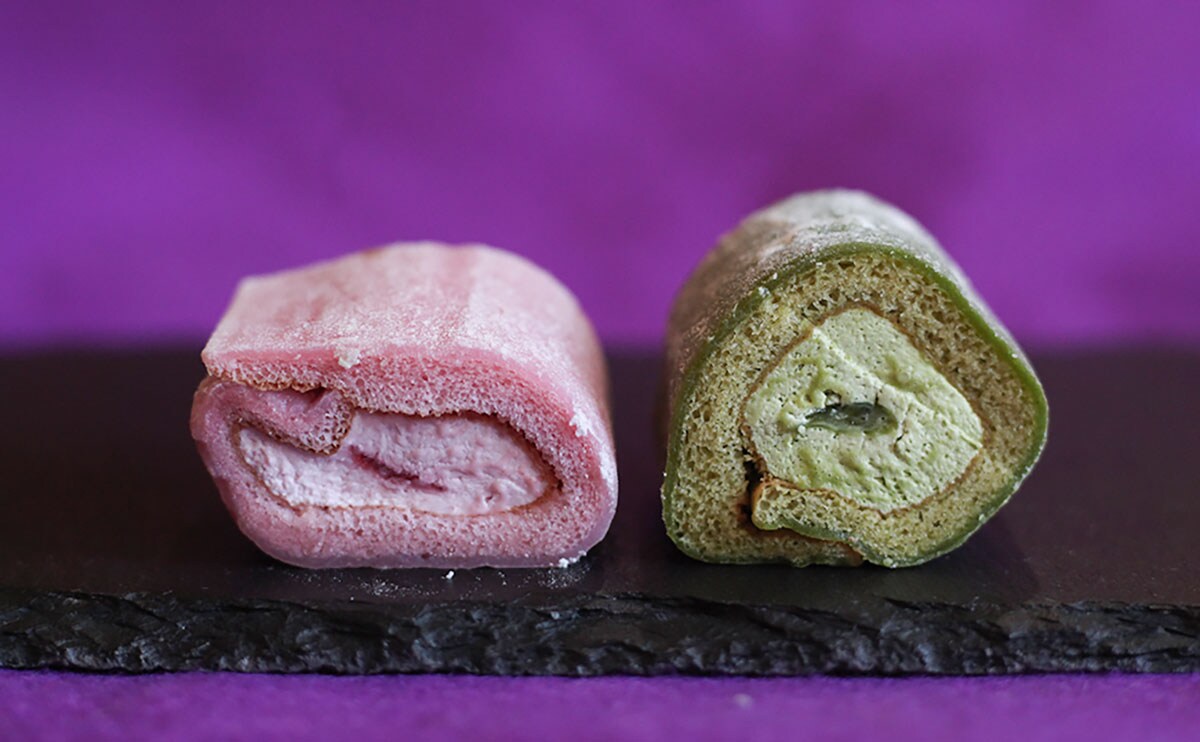 うれしいミニサイズ。『もち食感ロール』が2色のアソートで登場！