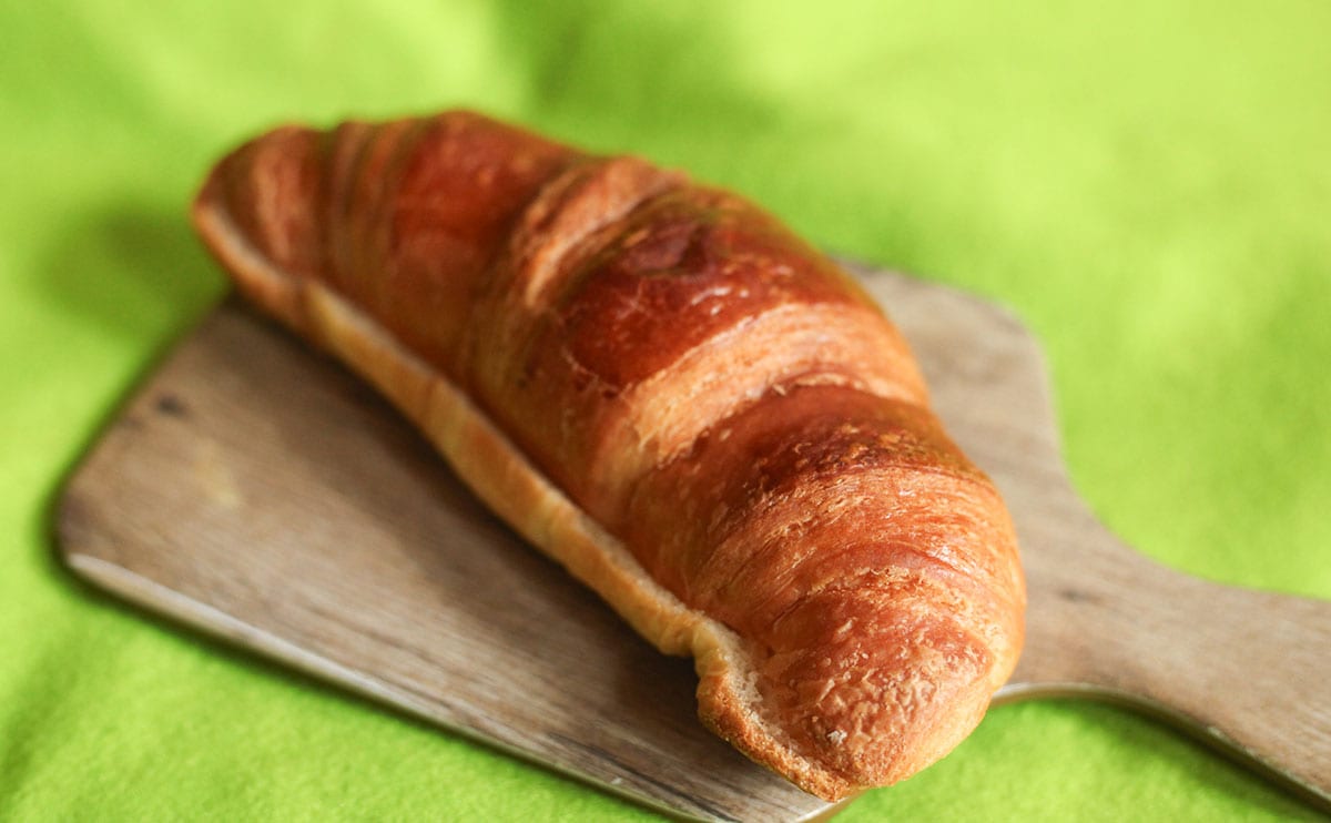 「めっちゃうまい」ローソンの『たまごクロワッサン』が小腹満たしによすぎた