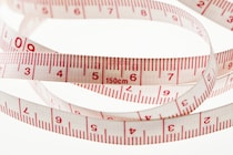 【4月11日はメートル法公布記念日】昔の日本で使われていた長さの単位は何でしょう？