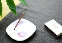 【4月18日はお香の日】日本史で初めて「お香」が登場したのはいつの時代でしょう？