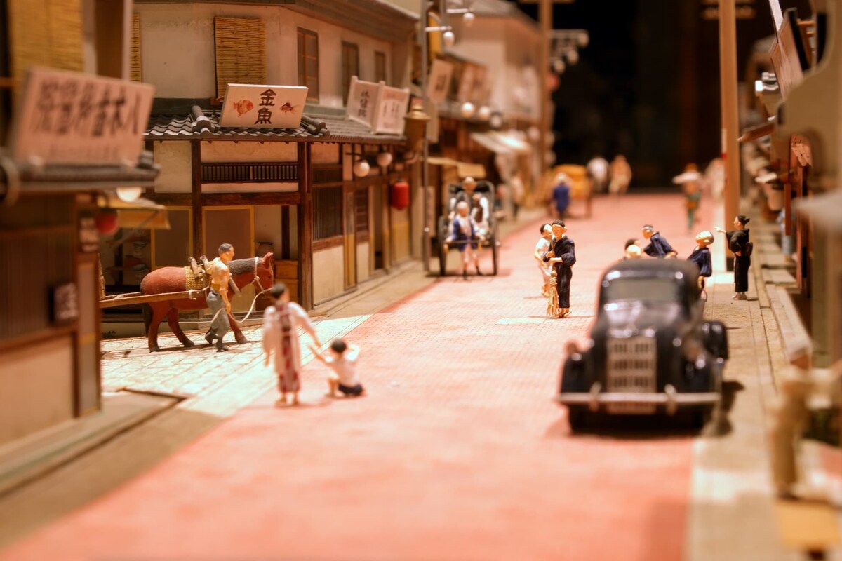 【クイズ】昭和26年の4月21日に始まった日本初の民間ラジオ放送、何県の局からだったでしょう？