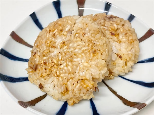 リュウジ『醤油は塗るな』 米何キロも食って到達した【至高の焼きおにぎり】はどこ食べても味が染みてる♡