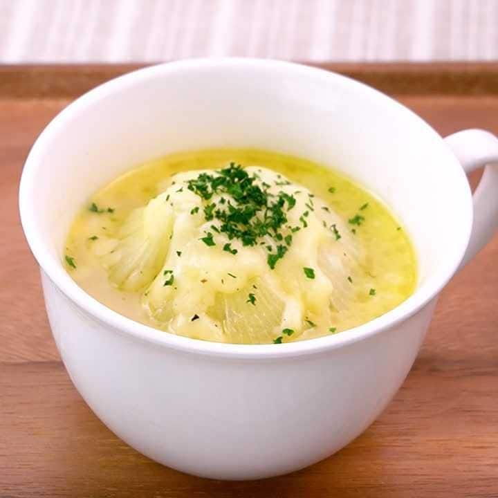 レンジでお手軽！新玉ねぎの丸ごとチーズ蒸し