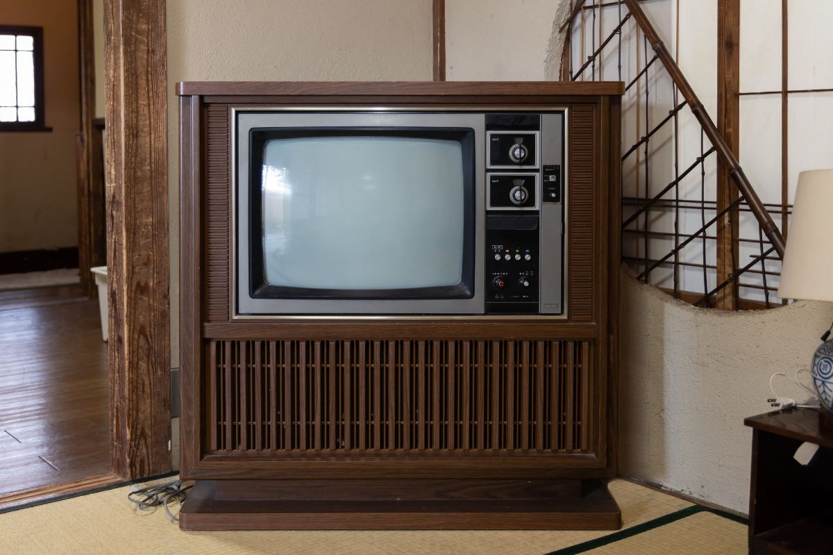 今日は何の日:9月10日はカラーテレビ放送記念日