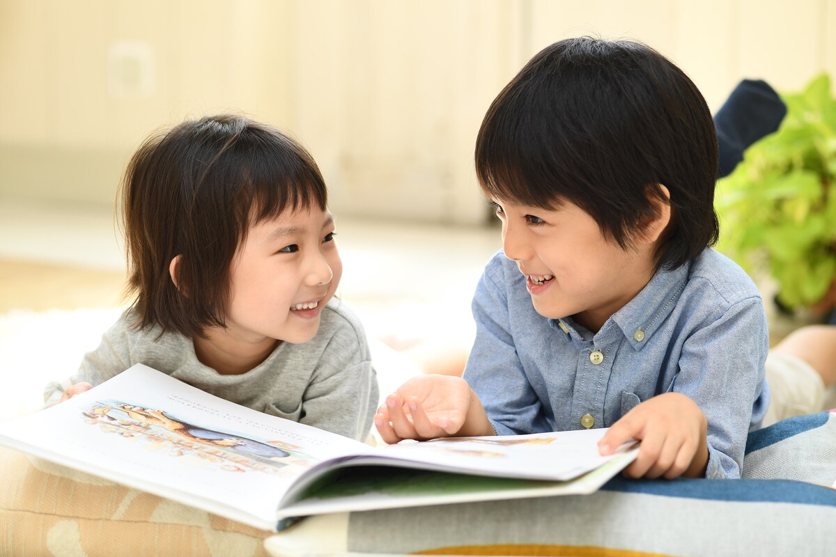 【クイズ】4月2日生まれで『人魚姫』『みにくいアヒルの子』などを作った童話作家といえば？