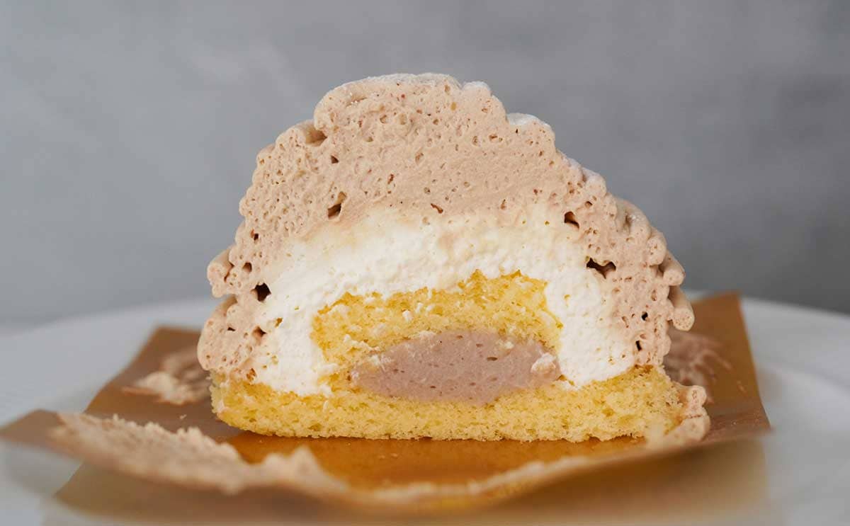 「疲れ吹き飛ぶ」「ふわふわすぎ」【セブン】新発売スイーツがめちゃウマい