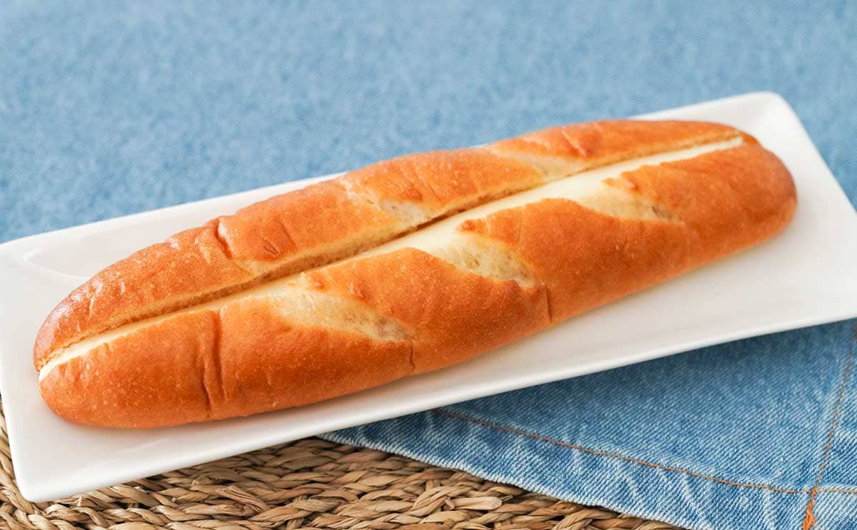 「セブンで一番うまいパン」「ハマってる」【セブン】練乳クリーム入りのパンがおいしすぎる