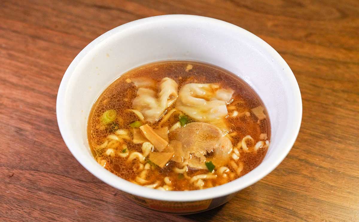 【最高峰】人気店監修のカップ麺がファミマに登場