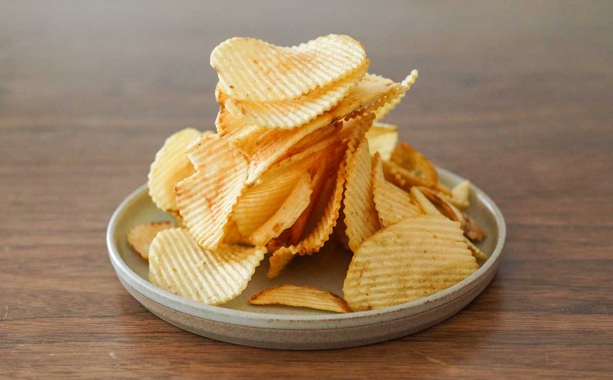 カルビー【毎日食べたくなるおいしさ】を目指したポテトチップスが発売に