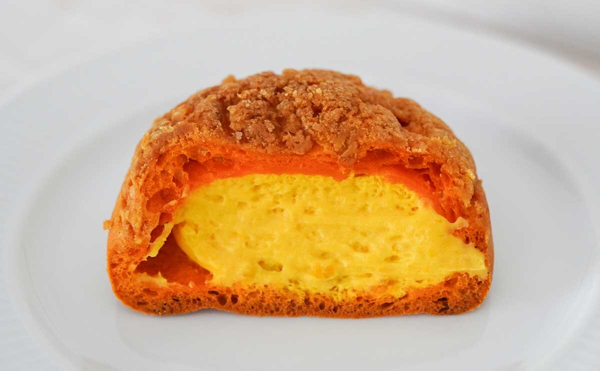「天才かよ」【セブン】黄色いシュークリームに意外なものが入ってた