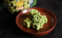 【ファミマ】どっちがお好み？ 食感が異なる２種の『抹茶チョコ菓子』
