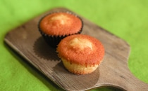 １個あたり約50円。安くてうまいローソンのミニ『マドレーヌ』