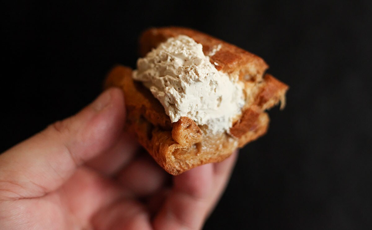 榮太樓コラボの新作。和風の『エクレア』が“激うま”だった