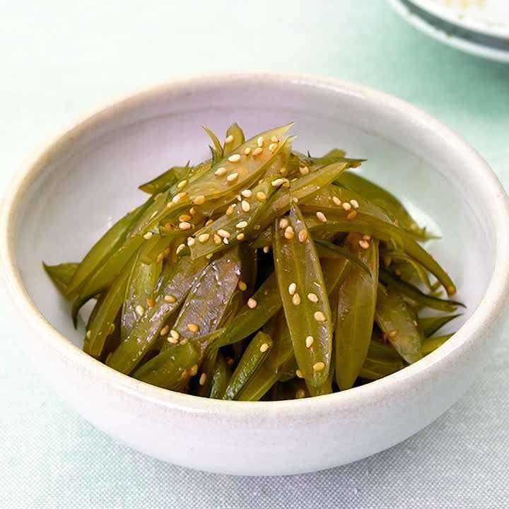 香ばしい！茎わかめのごま油炒め