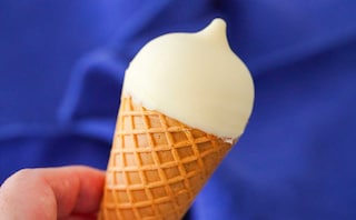 「買うしかない」【セブン限定】新発売アイスが最高にうまい