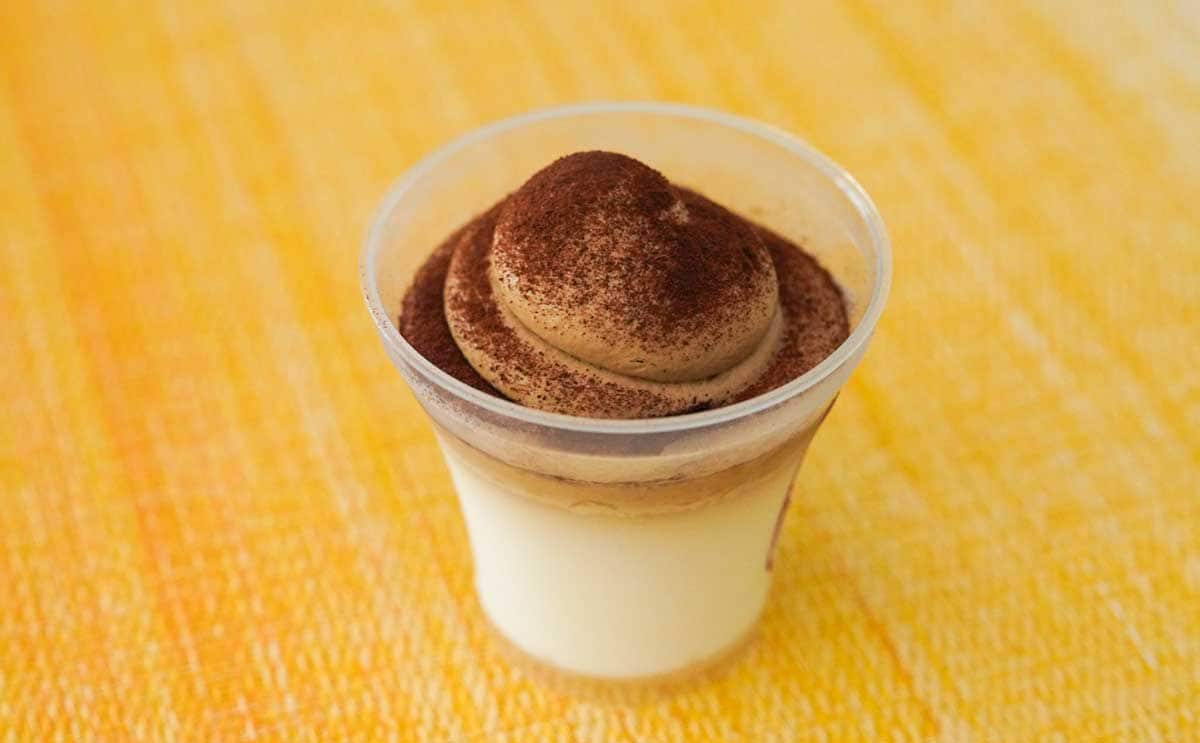 「すごくおいしい」「ふわふわ」【セブン】新発売スイーツはほろ苦系