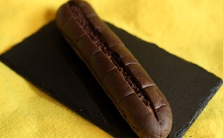 “ぶつぶつ”がナイス。GODIVAコラボの新作『パン』がおやつによかった