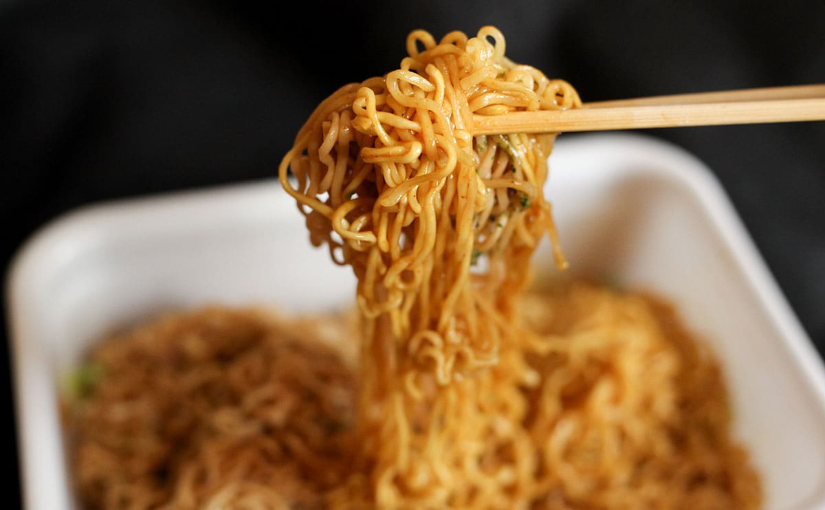 「レギュラー化してくれ」「待ってました」3度おいしい『ペヤング』が帰ってきた【おすすめ2品】