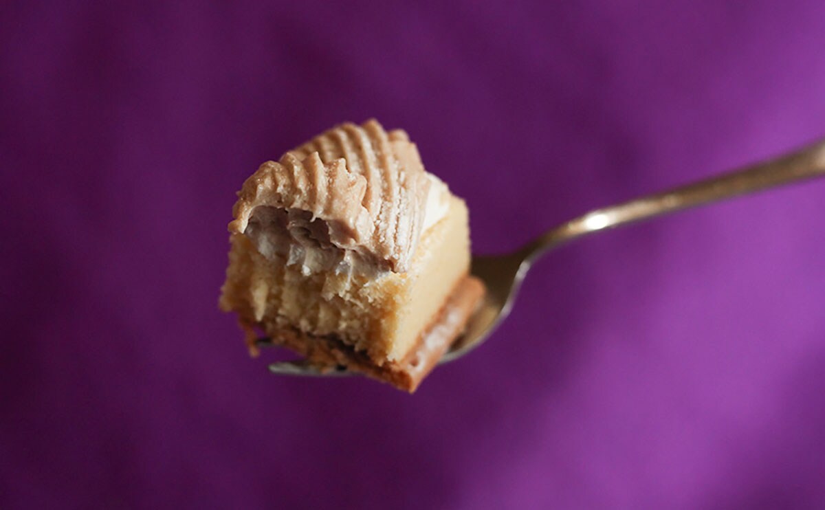 「うまうま」「幸せ」片手で食べられる『モンブラン』新登場【ローソン】