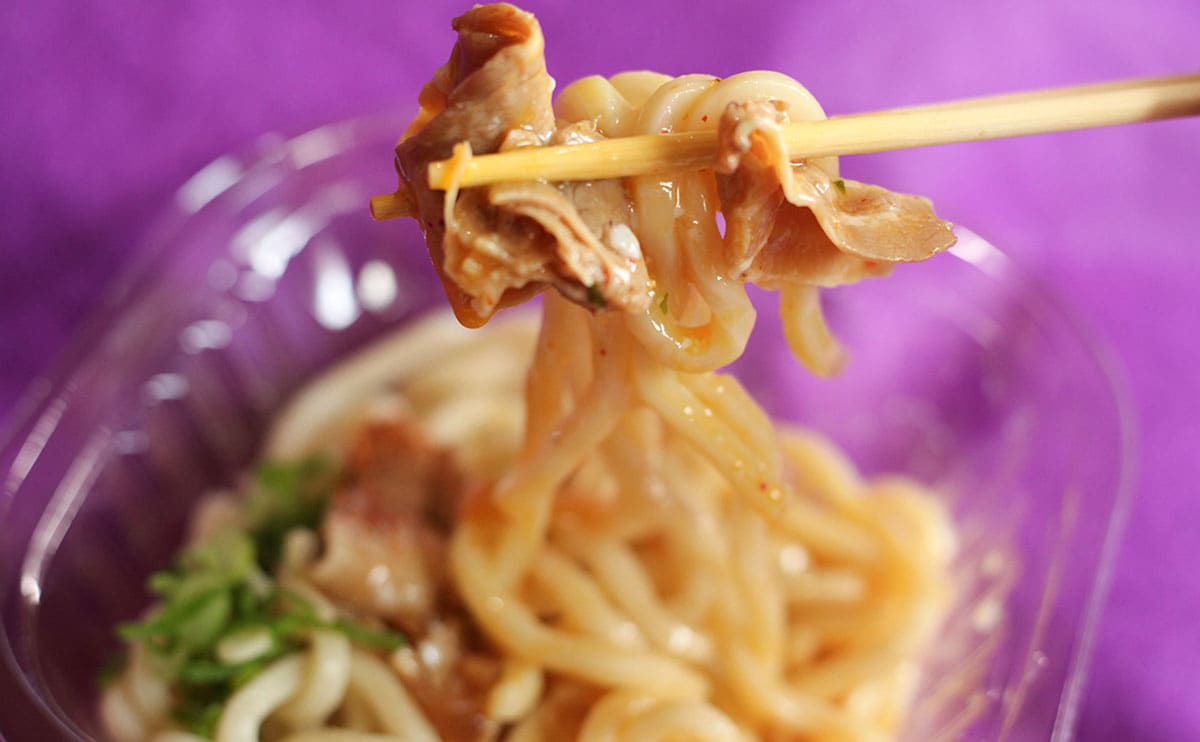 暑い日に食べたいローソンの冷しうどん。半熟玉子がナイスすぎる