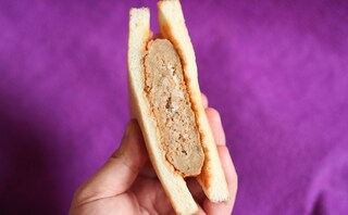 浅草の名店が監修。ローソンのがっつり系サンドイッチ