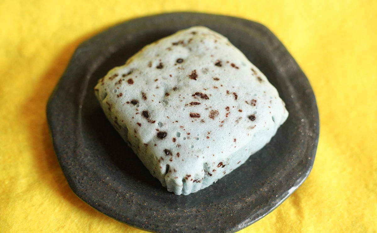 「ガチおすすめ」「これはリピ」ファミマの138円『蒸しパン』は“冷やし”が美味