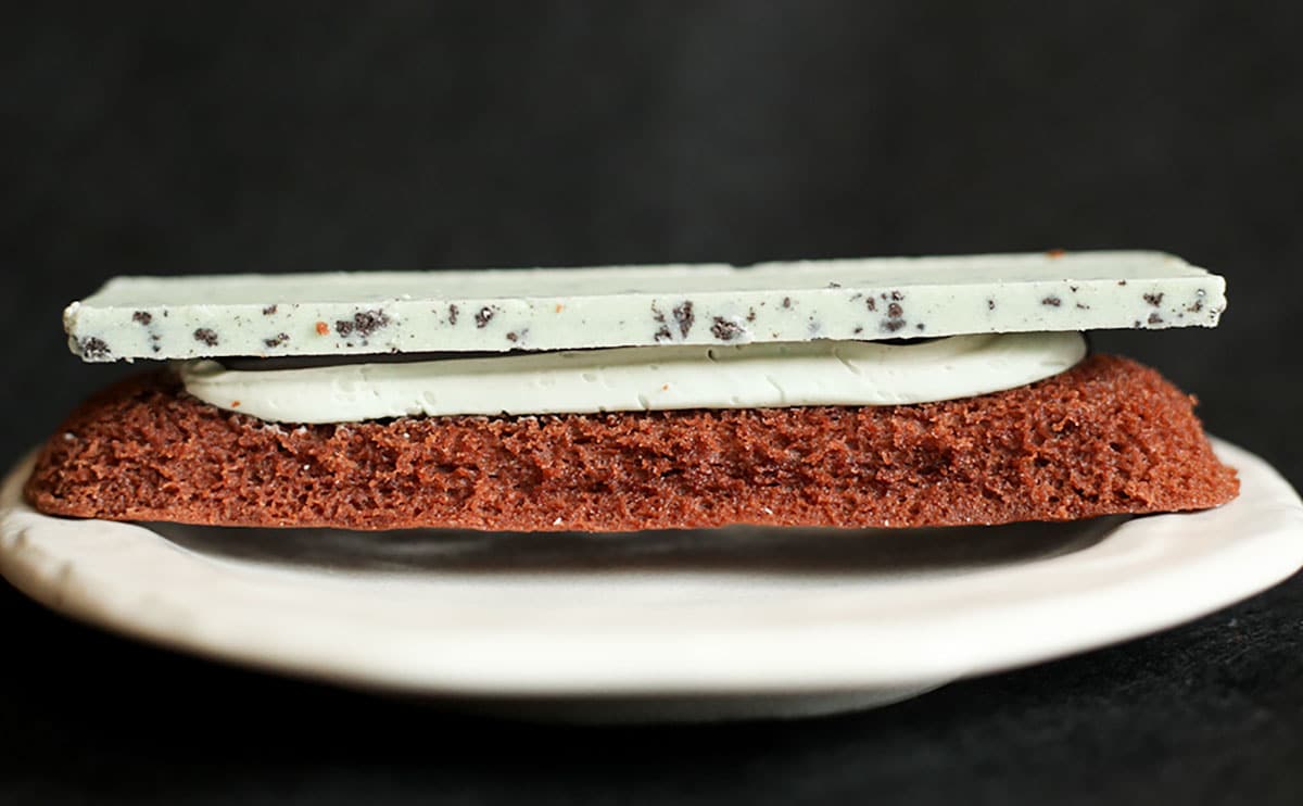 「めっちゃ美味い!」「大満足」ファミマの“パキッ”な新作スイーツ