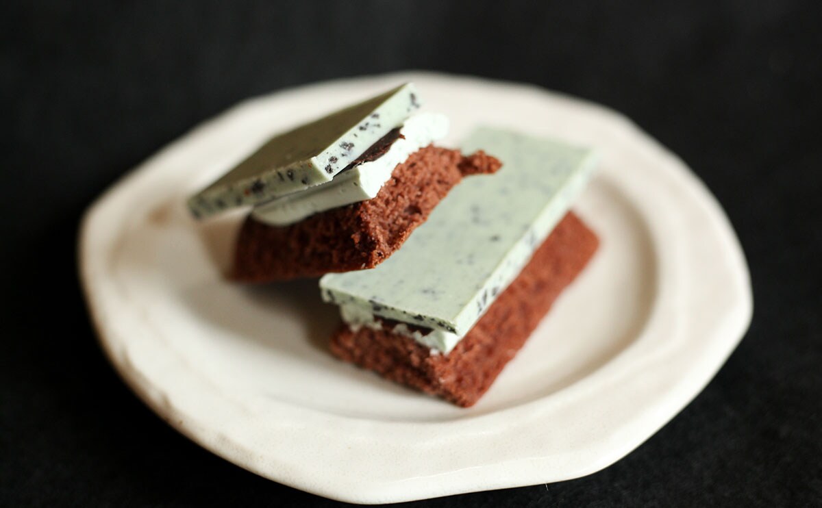 「めっちゃ美味い!」「大満足」ファミマの“パキッ”な新作スイーツ