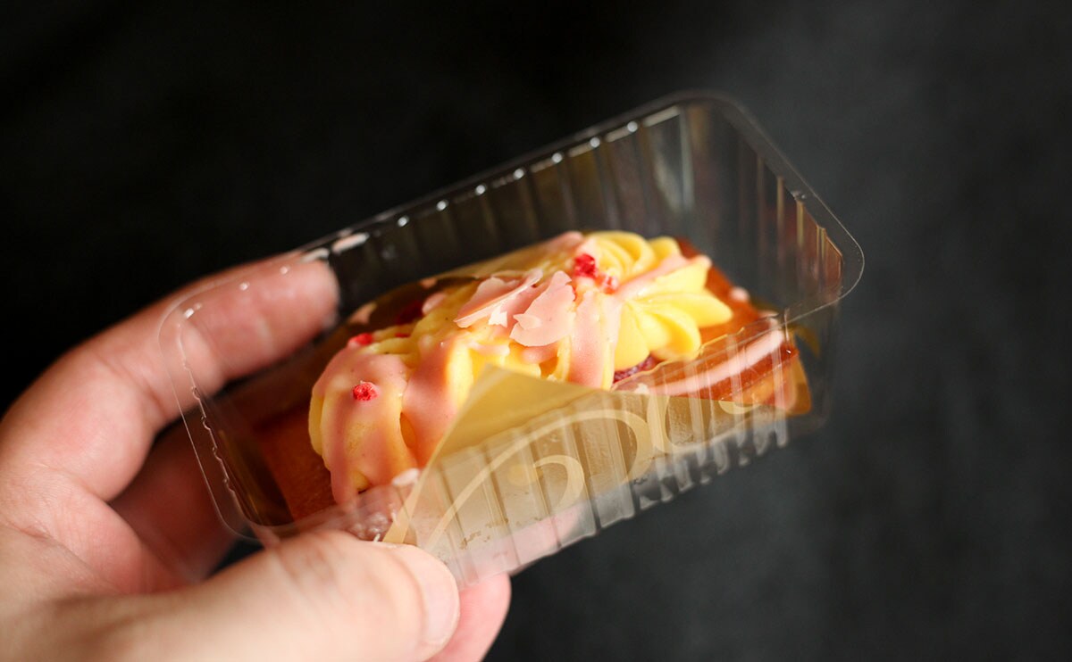 「リピ確定」「買わざるを得ない」有名店が監修したローソンの激うま『フィナンシェ』