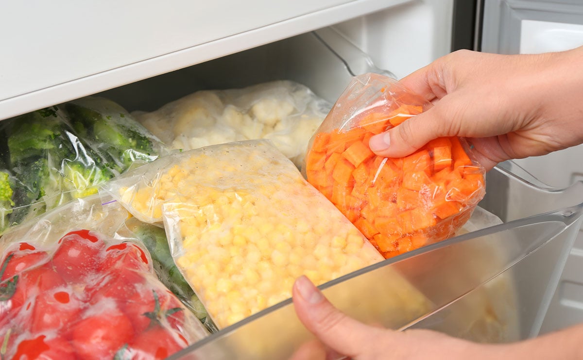 【豆知識】『冷凍野菜』は調理前に解凍すべき？そのまま使うべき？