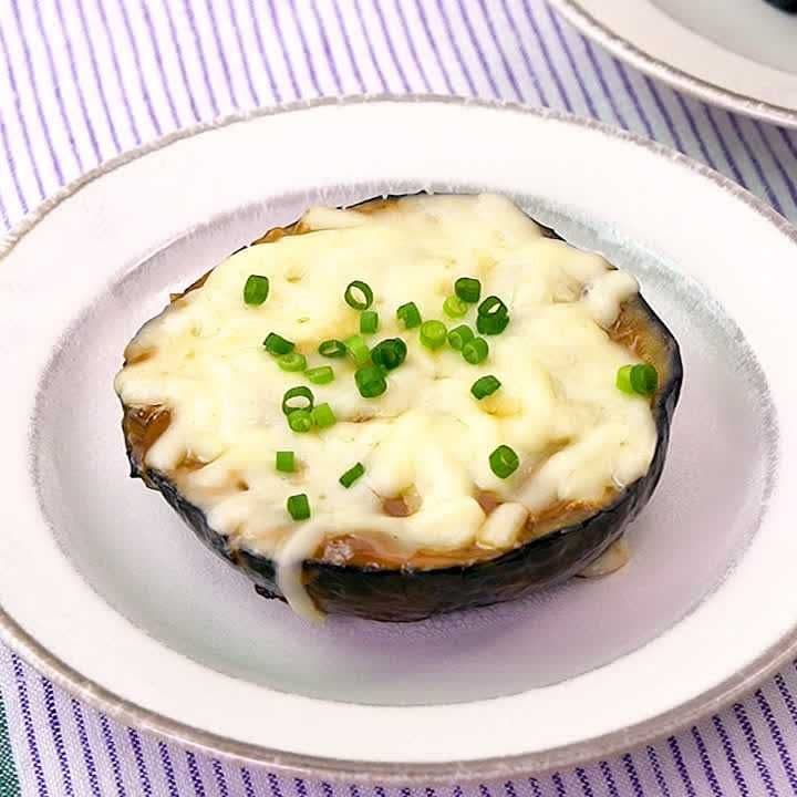 とろとろ食感！丸茄子のチーズ焼き