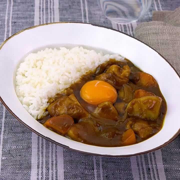 まろやかな味わい！生卵カレー