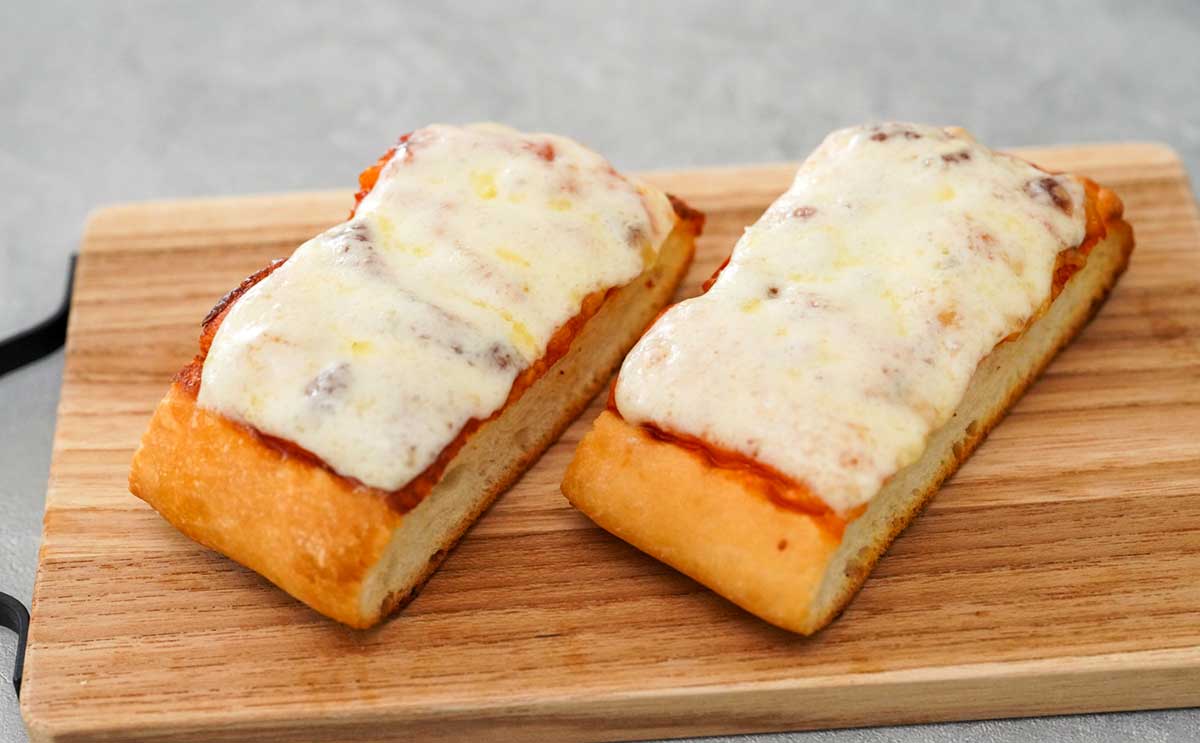 「量があって良い」【セブン】ボリューム満点すぎる惣菜パンがうますぎる