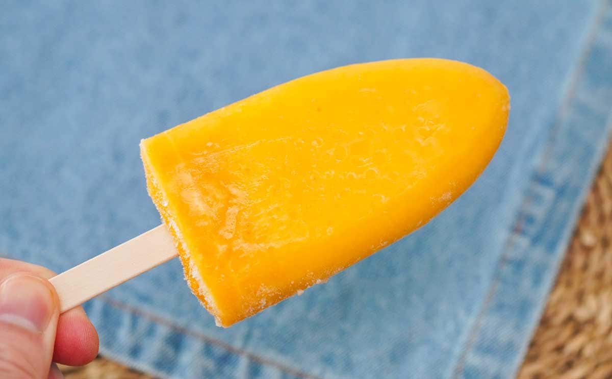 「最高においしい」【ファミマ】185円で買えるアイスバーが激うま