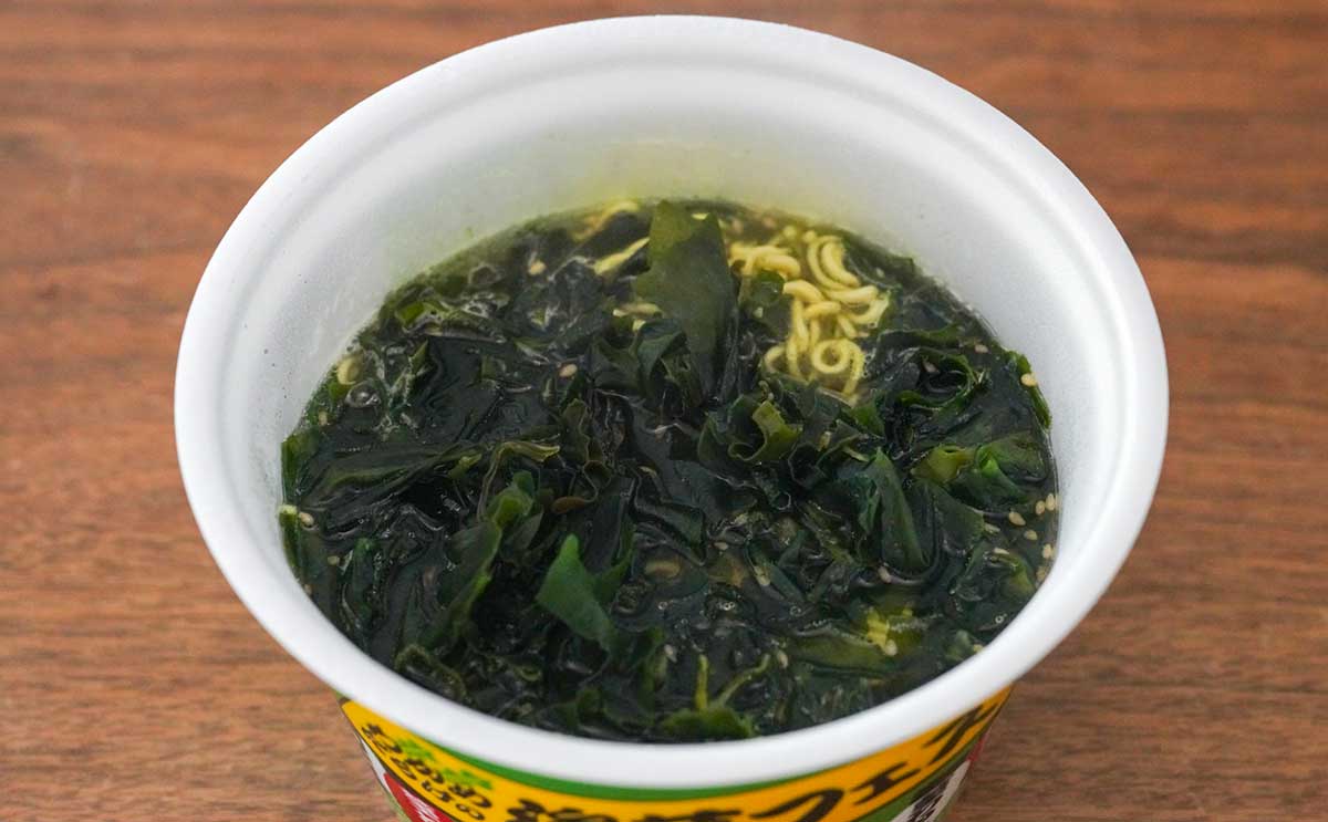 「爆盛」「量が異常」【エースコック】から大満足できるカップ麺が登場