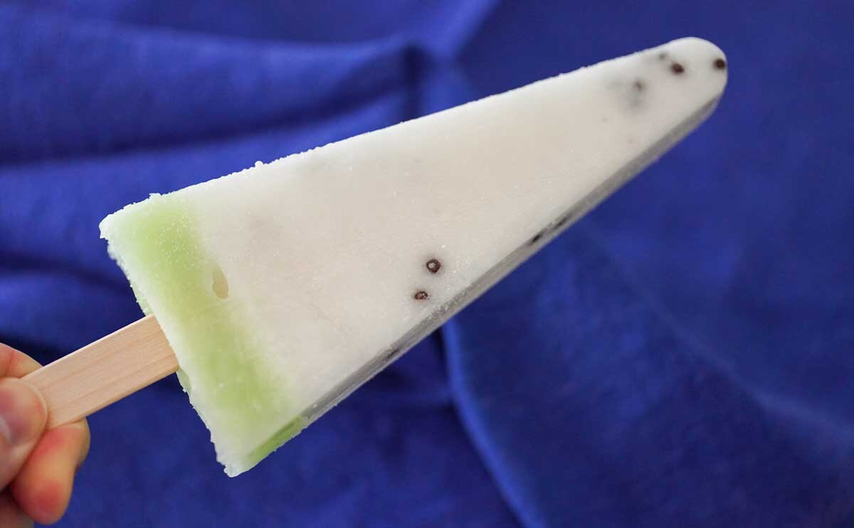 「どんな味なの!?」話題の【白いスイカバー】を買ってきた